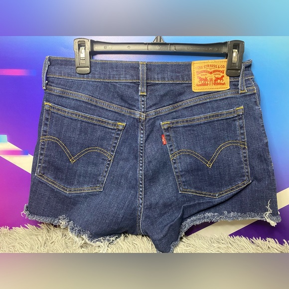 Levi’s Shorts - Picture 4 of 4